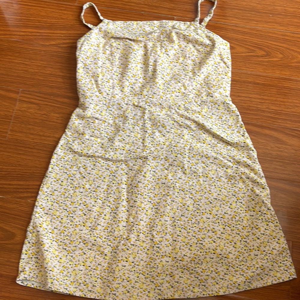 Old Navy Large Linen Blend Floral Dress